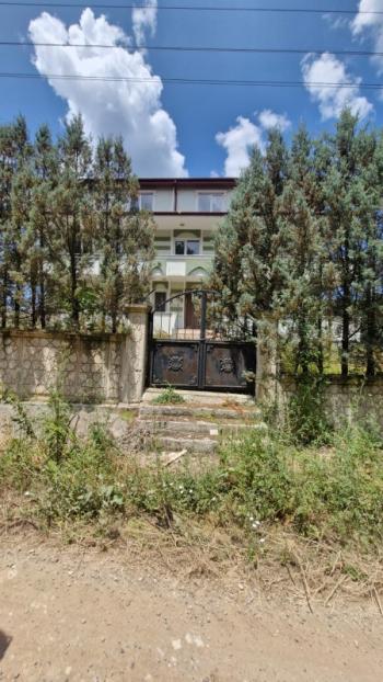 SAKARYA KAYNARCA 'DA KALABALIK  AİLELER İÇİN 11.600 m2 ARAZİ İÇİNDE 2 ADET BÜYÜK TİP VİLLA