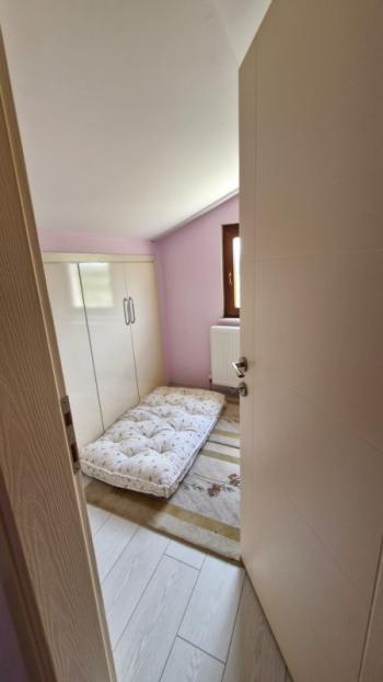 SAKARYA KAYNARCA 'DA KALABALIK  AİLELER İÇİN 11.600 m2 ARAZİ İÇİNDE 2 ADET BÜYÜK TİP VİLLA