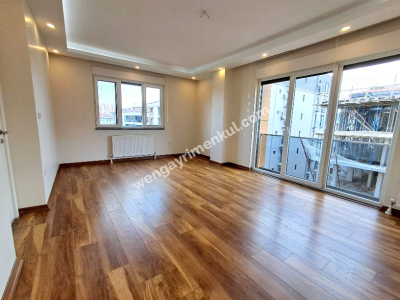 FENERYOLU'NDA YENİ BİNADA ÇOK BAKIMLI 3+1 KİRALIK DAİRE