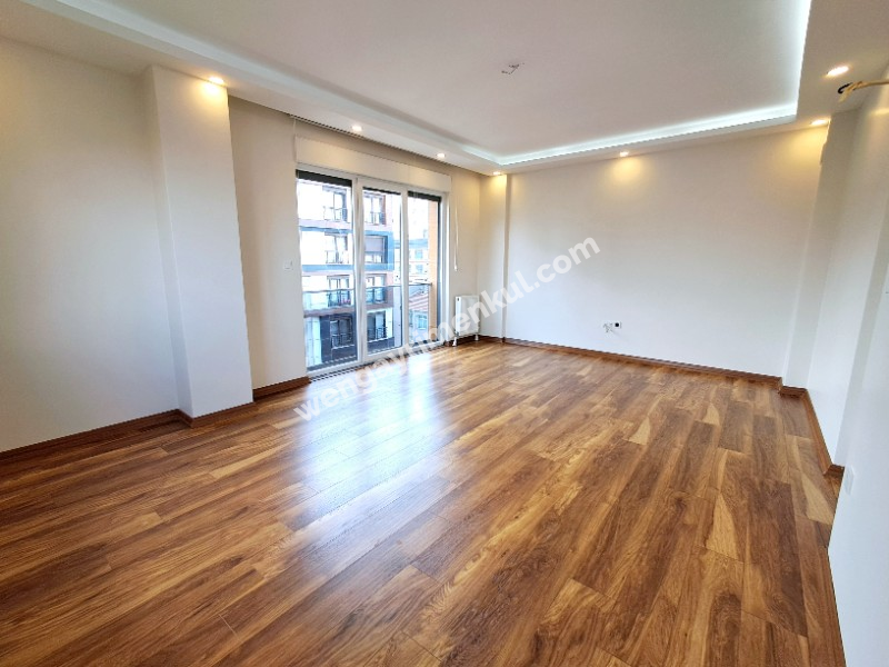 FENERYOLU'NDA YENİ BİNADA ÇOK BAKIMLI 3+1 KİRALIK DAİRE