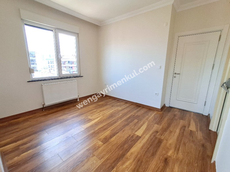 FENERYOLU'NDA YENİ BİNADA ÇOK BAKIMLI 3+1 KİRALIK DAİRE
