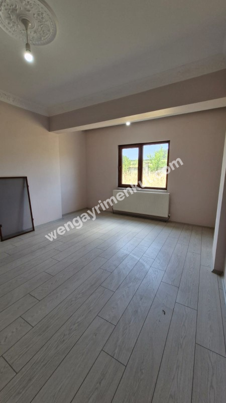 SAKARYA KAYNARCA 'DA KALABALIK  AİLELER İÇİN 11.600 m2 ARAZİ İÇİNDE 2 ADET BÜYÜK TİP VİLLA