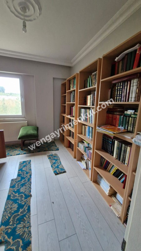 SAKARYA KAYNARCA 'DA KALABALIK  AİLELER İÇİN 11.600 m2 ARAZİ İÇİNDE 2 ADET BÜYÜK TİP VİLLA