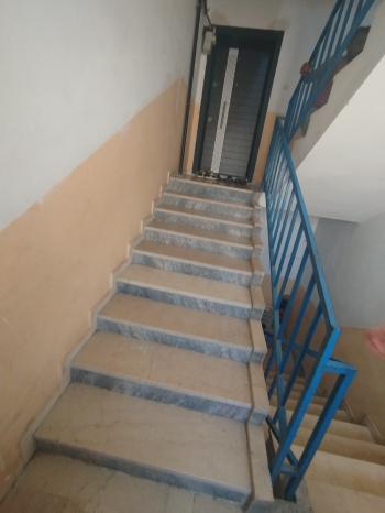 GÜVENAY – ÇORUM ULUKAVAK MAHALLESİ MERKEZİ KONUMDA KİRACILI KOMPLE SATILIK BİNA