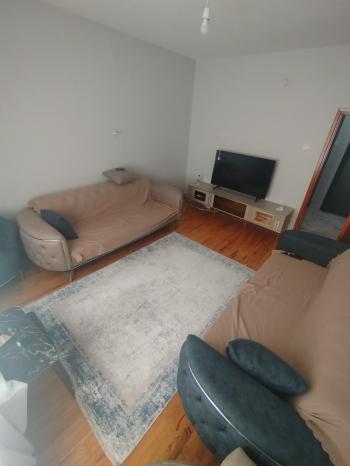 GÜVENAY – ÇORUM ULUKAVAK MAHALLESİ MERKEZİ KONUMDA KİRACILI KOMPLE SATILIK BİNA