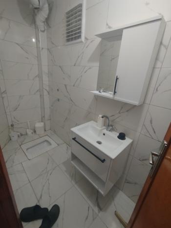 GÜVENAY – ÇORUM ULUKAVAK MAHALLESİ MERKEZİ KONUMDA KİRACILI KOMPLE SATILIK BİNA