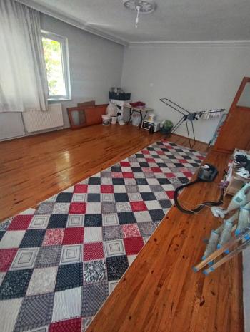 GÜVENAY – ÇORUM ULUKAVAK MAHALLESİ MERKEZİ KONUMDA KİRACILI KOMPLE SATILIK BİNA