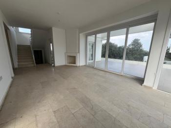 GİRNE YEŞİLTEPE BÖLGESİNDE  SATILIK SIFIR 3 + 1 VİLLA