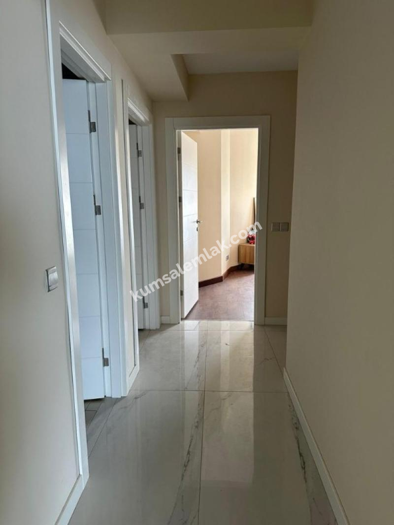 GİRNE MERKEZ BÖLGESİNDE LÜKS SİTE İÇERİSİNDE SATILIK DAİRELER