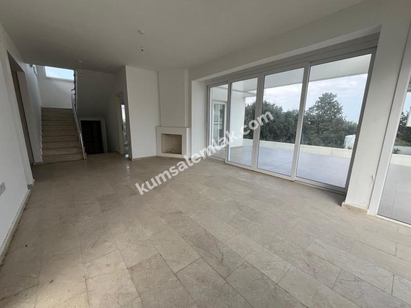 GİRNE YEŞİLTEPE BÖLGESİNDE  SATILIK SIFIR 3 + 1 VİLLA