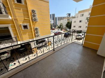 Girne Merkezde Yeni Binada Full Eşyalı 2+1 Satılık Daire 