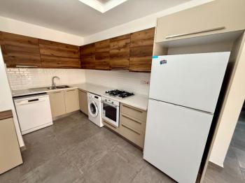 Girne Merkezde Yeni Binada Full Eşyalı 2+1 Satılık Daire 