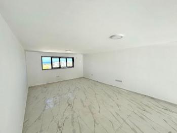 Girne Ozanköy Ana Yol Üzerinde Satılık Köşe Dükkan
