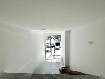 Girne Ozanköy Ana Yol Üzerinde Satılık Köşe Dükkan