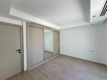 Kıbrs Girne Merkez de Denize Yürüme Mesafesinde Elit Site de Sıfır Satılık 1+1 Rezidans