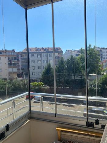 EMLAK HABERCİSİ' NDEN GÜZELYALI TAM MERKEZDE İDO'YA SAHİLE 100 ADIM SATILIK ARA KAT  3+1 DAİRE