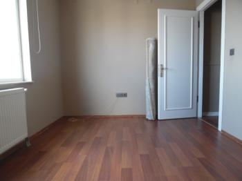 ÇORLUDA SİTE İÇERİSİNDE 4+1 KİRALIK DAİRE 