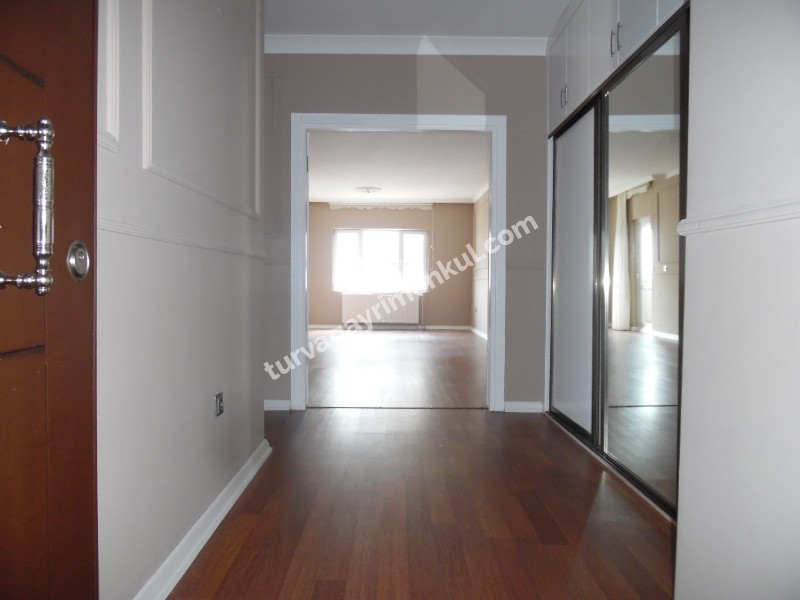 ÇORLUDA SİTE İÇERİSİNDE 4+1 KİRALIK DAİRE 