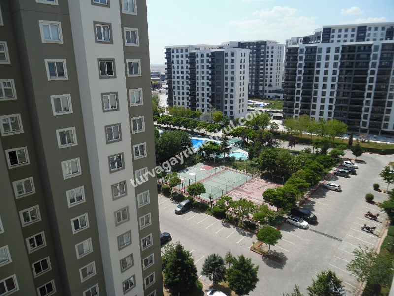 ÇORLUDA SİTE İÇERİSİNDE 4+1 KİRALIK DAİRE 