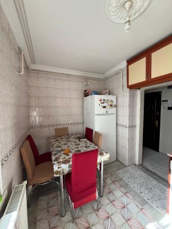 AFYON ÜÇOK EMLAKTAN CUMHURİYET MAH SATILIK 3+1 TEMİZ BAKIMLI