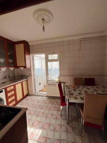 AFYON ÜÇOK EMLAKTAN CUMHURİYET MAH SATILIK 3+1 TEMİZ BAKIMLI