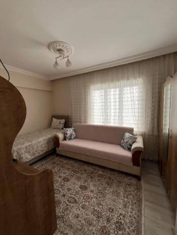 AFYON ÜÇOK EMLAKTAN CUMHURİYET MAH SATILIK 3+1 TEMİZ BAKIMLI