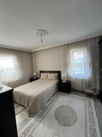 AFYON ÜÇOK EMLAKTAN CUMHURİYET MAH SATILIK 3+1 TEMİZ BAKIMLI