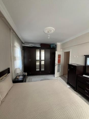 AFYON ÜÇOK EMLAKTAN CUMHURİYET MAH SATILIK 3+1 TEMİZ BAKIMLI