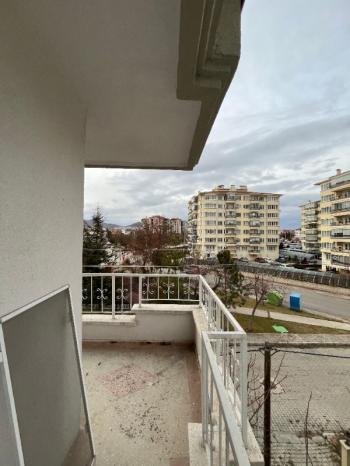 AFYON ÜÇOK EMLAKTAN ALİ İHSAN PAŞA MAH KİRALIK 3+1 124M² DAİRE
