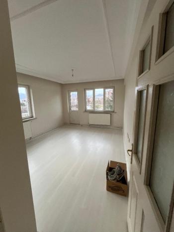 AFYON ÜÇOK EMLAKTAN ALİ İHSAN PAŞA MAH KİRALIK 3+1 124M² DAİRE