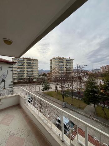 AFYON ÜÇOK EMLAKTAN ALİ İHSAN PAŞA MAH KİRALIK 3+1 124M² DAİRE