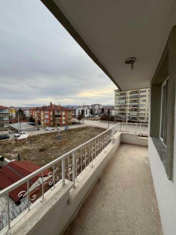 AFYON ÜÇOK EMLAKTAN ALİ İHSAN PAŞA MAH KİRALIK 3+1 124M² DAİRE