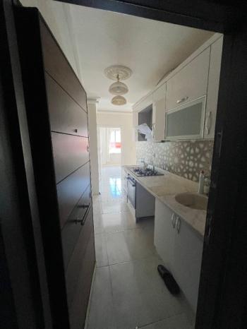 AFYON ÜÇOK EMLAKTAN HATTATKARAHİSAR MAH KİRALIK LÜX 3+0 FIRSAT SIFIR AYARINDA DAİRE