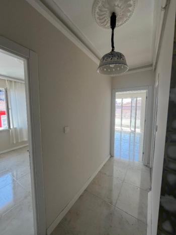 AFYON ÜÇOK EMLAKTAN HATTATKARAHİSAR MAH KİRALIK LÜX 3+0 FIRSAT SIFIR AYARINDA DAİRE