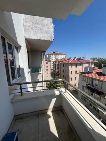 AFYON ÜÇOK EMLAKTAN HATTATKARAHİSAR MAH KİRALIK LÜX 3+0 FIRSAT SIFIR AYARINDA DAİRE