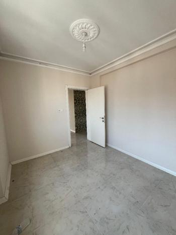 AFYON ÜÇOK EMLAKTAN HATTATKARAHİSAR MAH KİRALIK LÜX 3+0 FIRSAT SIFIR AYARINDA DAİRE