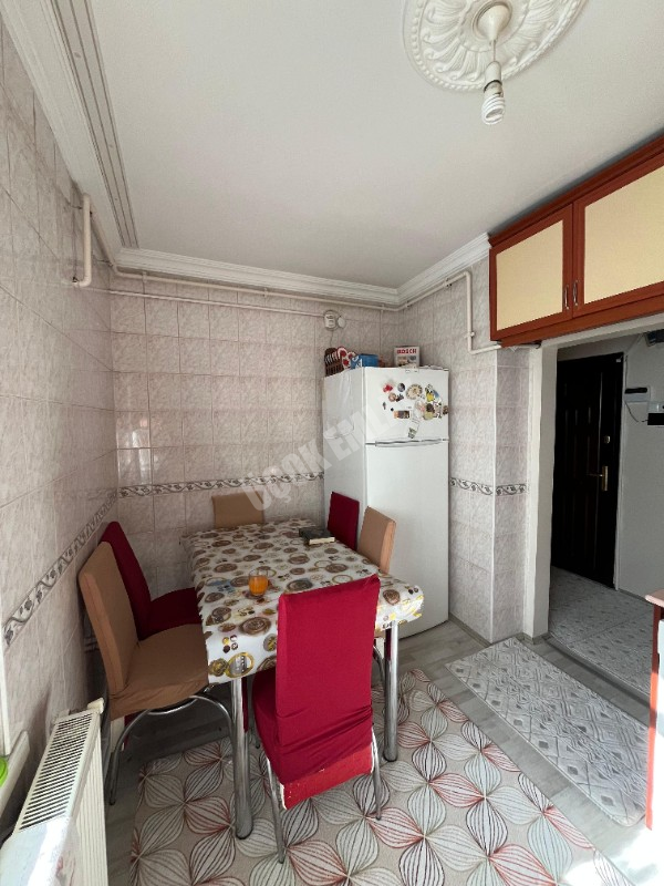 AFYON ÜÇOK EMLAKTAN CUMHURİYET MAH SATILIK 3+1 TEMİZ BAKIMLI