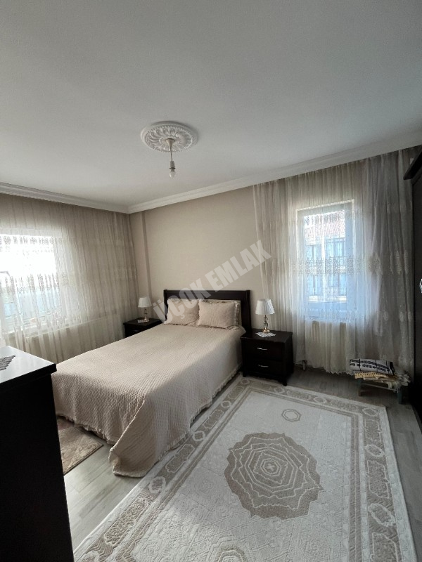 AFYON ÜÇOK EMLAKTAN CUMHURİYET MAH SATILIK 3+1 TEMİZ BAKIMLI