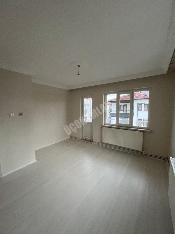 AFYON ÜÇOK EMLAKTAN ALİ İHSAN PAŞA MAH KİRALIK 3+1 124M² DAİRE