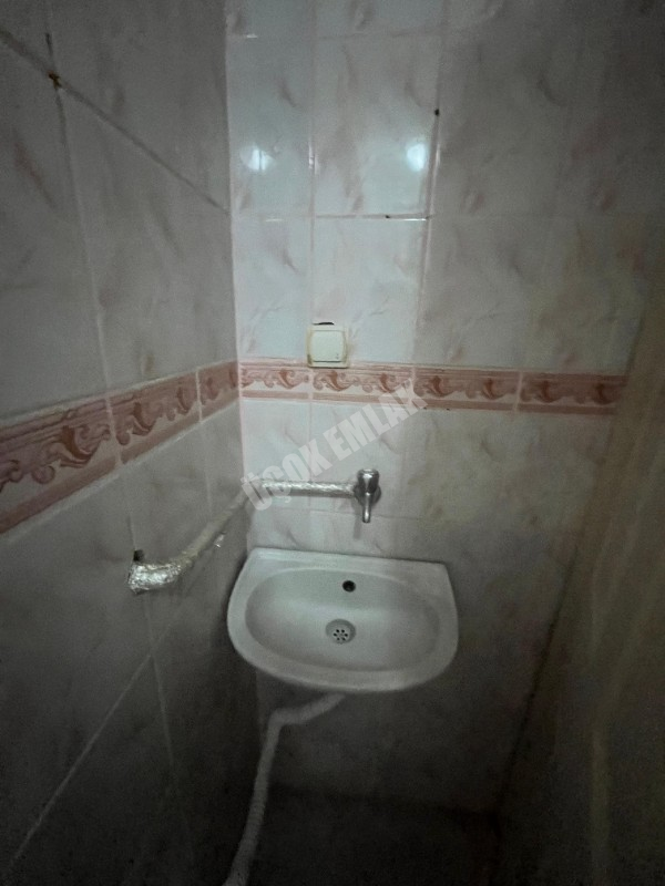 AFYON ÜÇOK EMLAKTAN ALİ İHSAN PAŞA MAH KİRALIK 3+1 124M² DAİRE