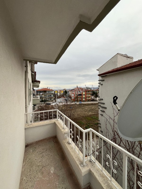 AFYON ÜÇOK EMLAKTAN ALİ İHSAN PAŞA MAH KİRALIK 3+1 124M² DAİRE