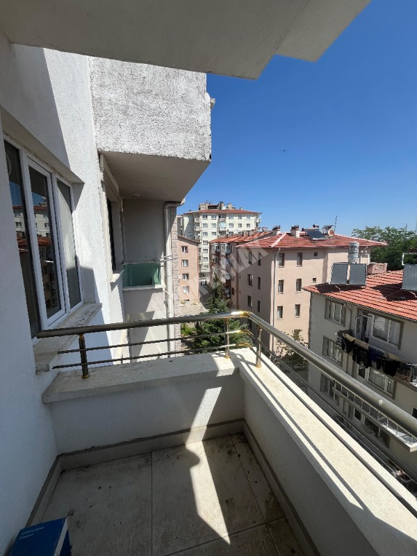 AFYON ÜÇOK EMLAKTAN HATTATKARAHİSAR MAH KİRALIK LÜX 3+0 FIRSAT SIFIR AYARINDA DAİRE