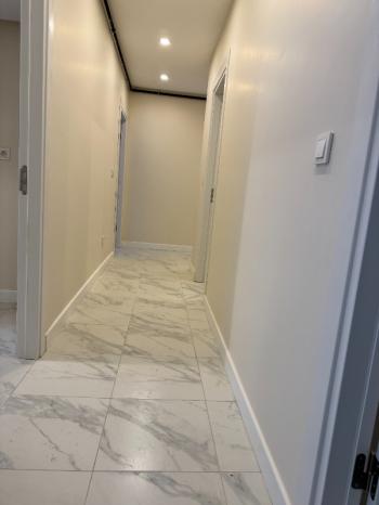 METRO ACIBADEM CADDESİ TÜRK TELEKOM YAKINI BALKONLU SIFIR DAİRE