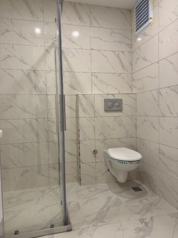 METRO ACIBADEM CADDESİ TÜRK TELEKOM YAKINI BALKONLU SIFIR DAİRE