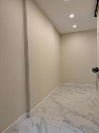 METRO ACIBADEM CADDESİ TÜRK TELEKOM YAKINI BALKONLU SIFIR DAİRE