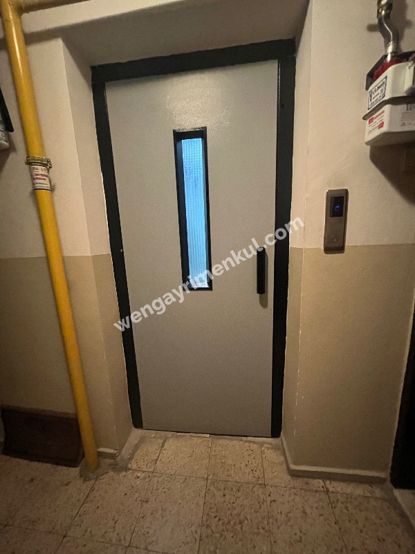 Zafer caddesi kiralik otoparkli 3+1