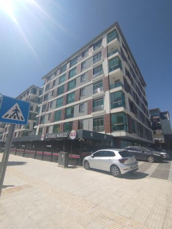 GÜVENAY – ÇORUM İKBAL IŞIKLARINDA KÖŞE BAŞI – MERKEZİ KONUMDA SATILIK 3+1 DAİRE
