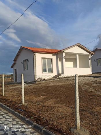 GÜVENAY – ÇORUM YAKUPARPA KÖYÜ ÜSTÜNDE – TAM DONANIMLI, TAKAS FIRSATLI EVLİ HOBİ BAHÇESİ