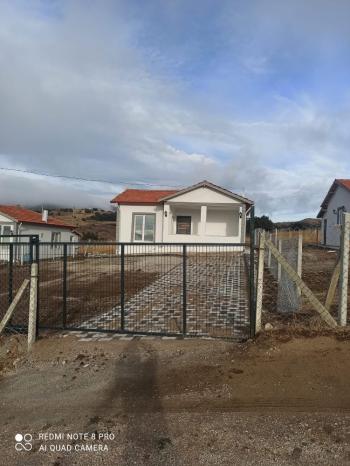 GÜVENAY – ÇORUM YAKUPARPA KÖYÜ ÜSTÜNDE – TAM DONANIMLI, TAKAS FIRSATLI EVLİ HOBİ BAHÇESİ