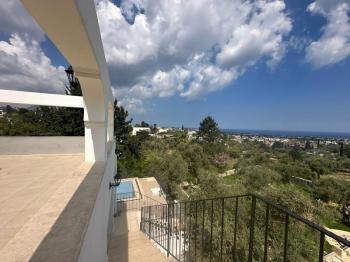 GİRNE OZANKÖY BÖLGESİNDE SATILIK TRİPLEX LÜKS 4 + 1 VİLLA  ( 0533 880 00 85 )